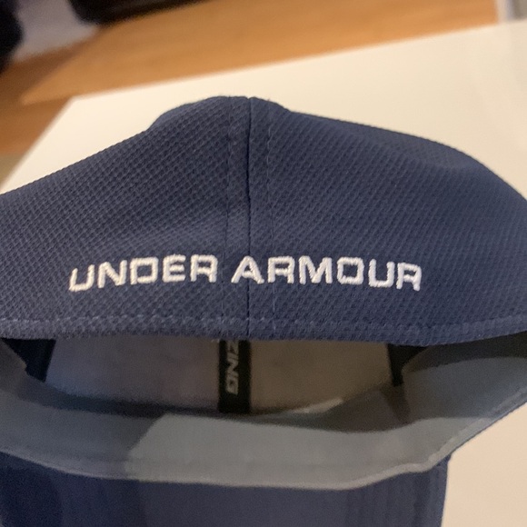 Under Armour Men's UA Blitzing Classic Fit size L/XL Blue - Picture 4 of 7